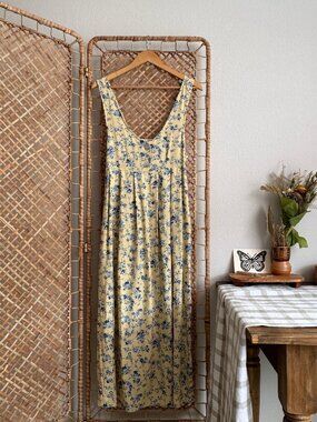 Vintage Cottagecore Floral Maxi Dress with Buttons